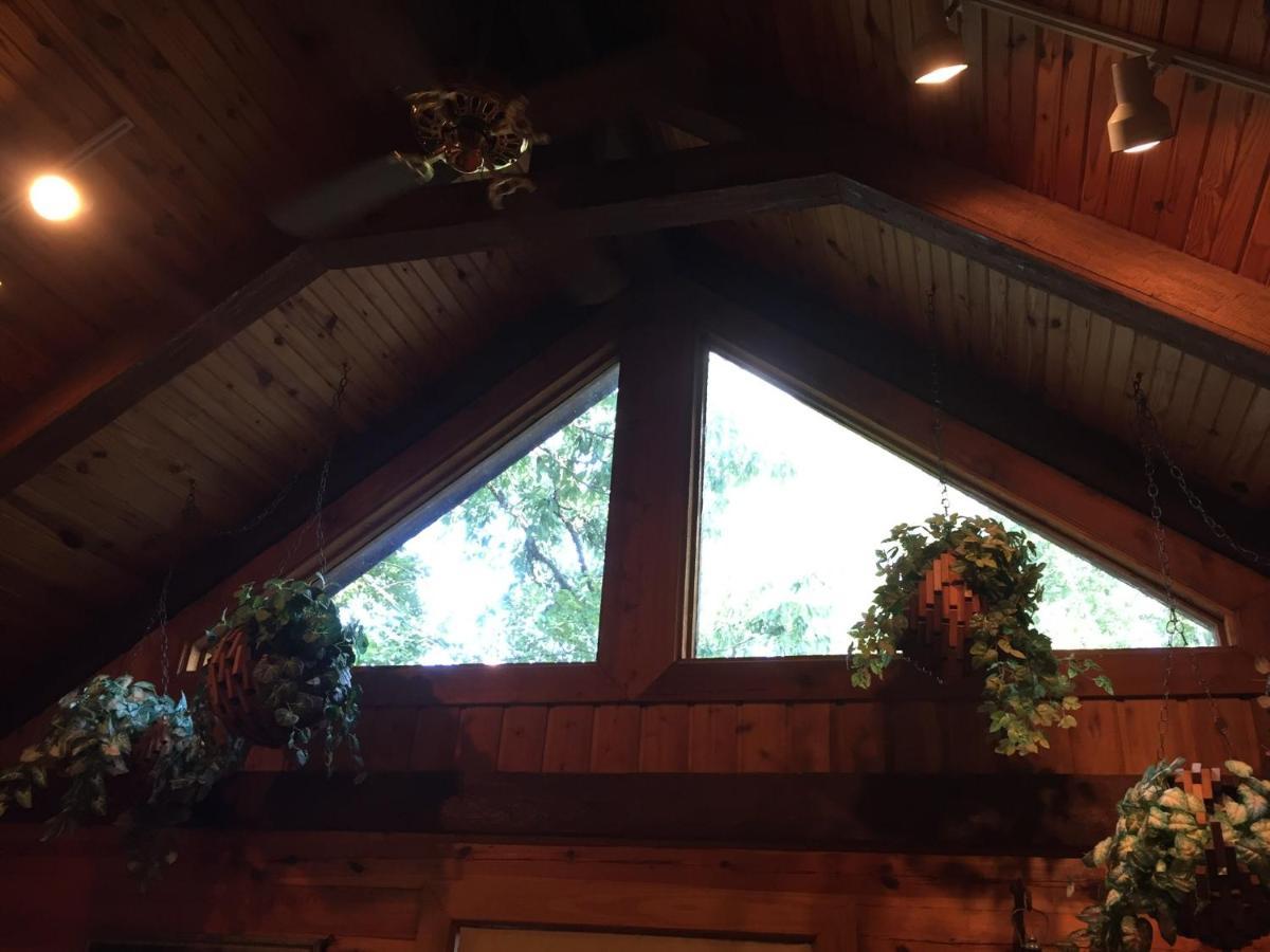 Cherokee Mountain Log Cabins Eureka Springs Exterior foto
